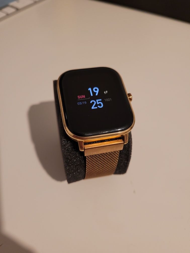 Xiaomi GTS mini smartwatch