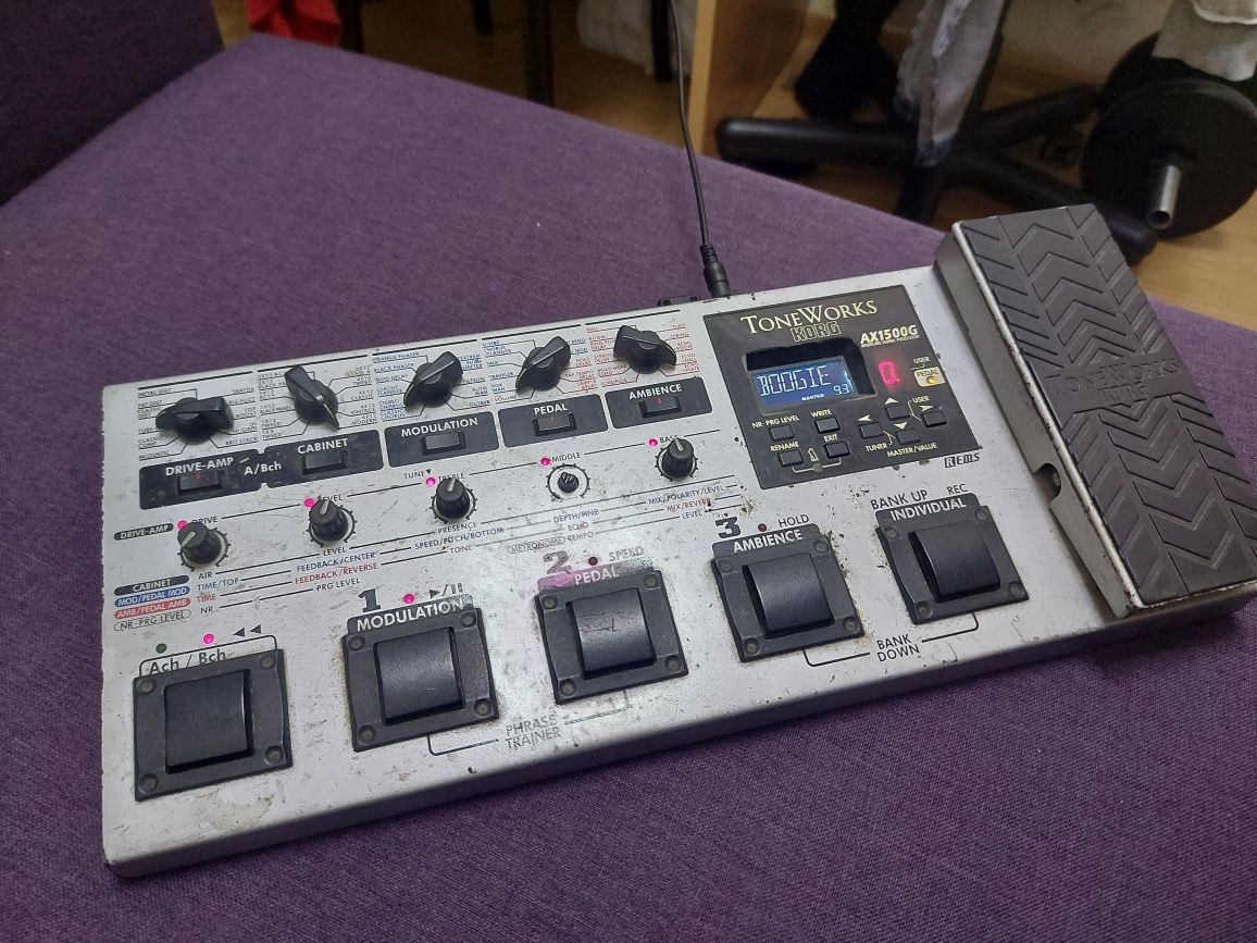 Гітарний процесор Korg AX1500G