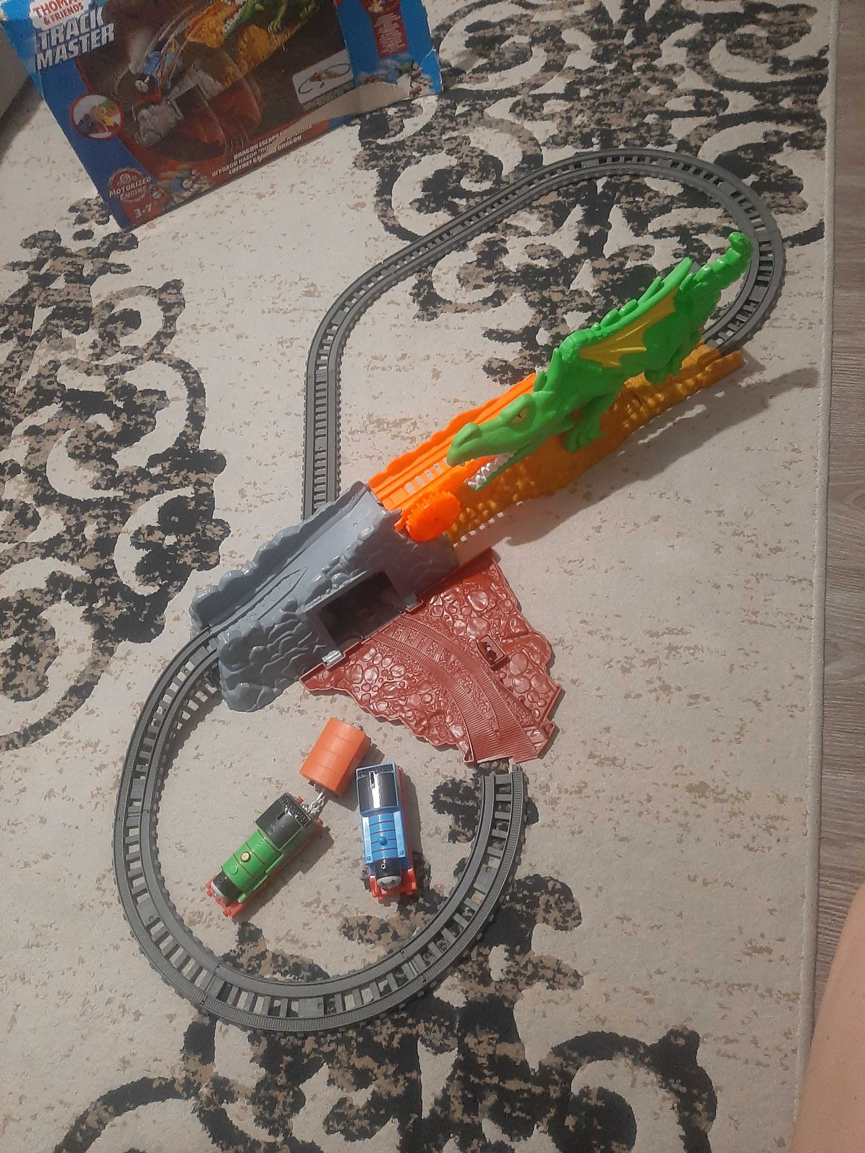 Залізна дорога Thomas +2паровозики