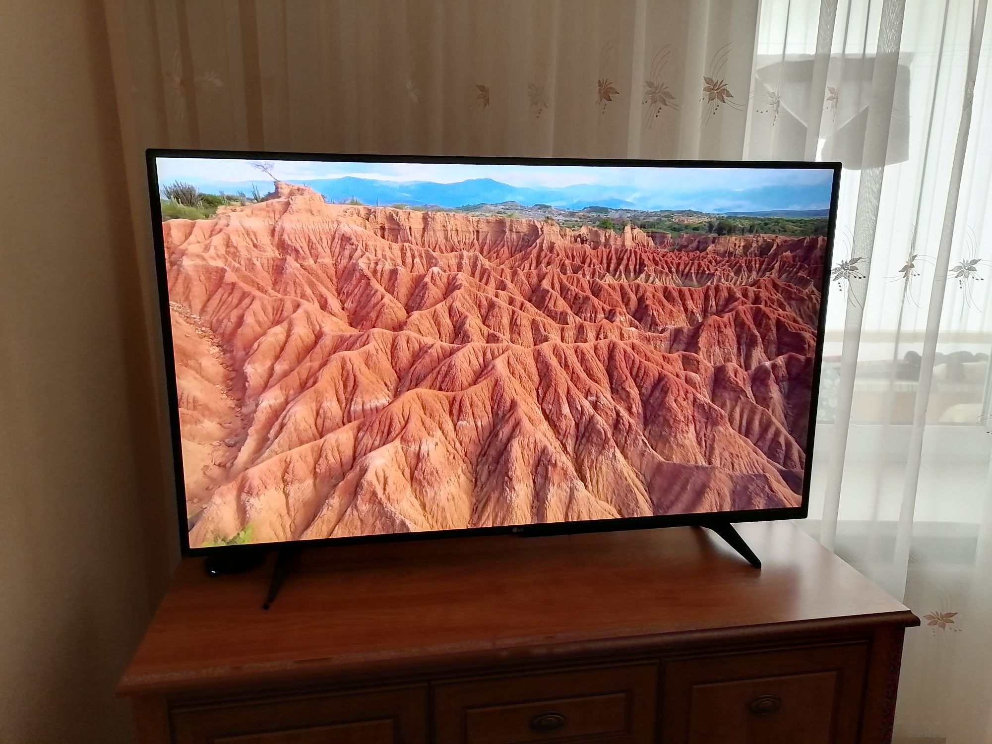 Телевізор LG 4K 55" + Xiaomi Box S 2nd Gen