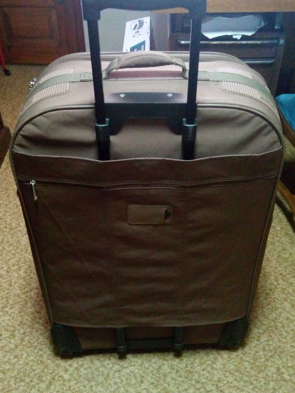 Mala de viagem extra grande, usada apenas uma vez