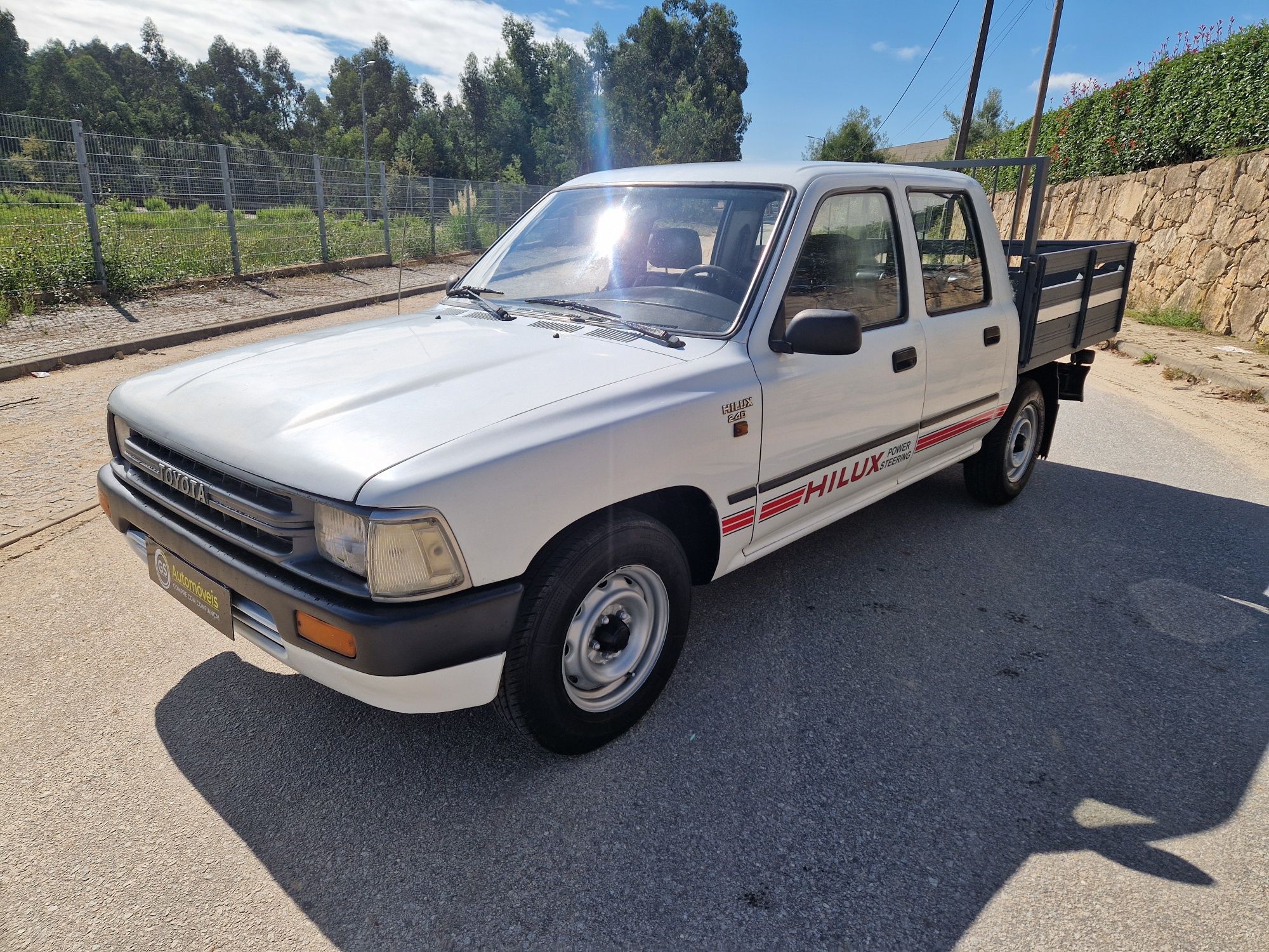 Toyota Hilux 2.4d 5p