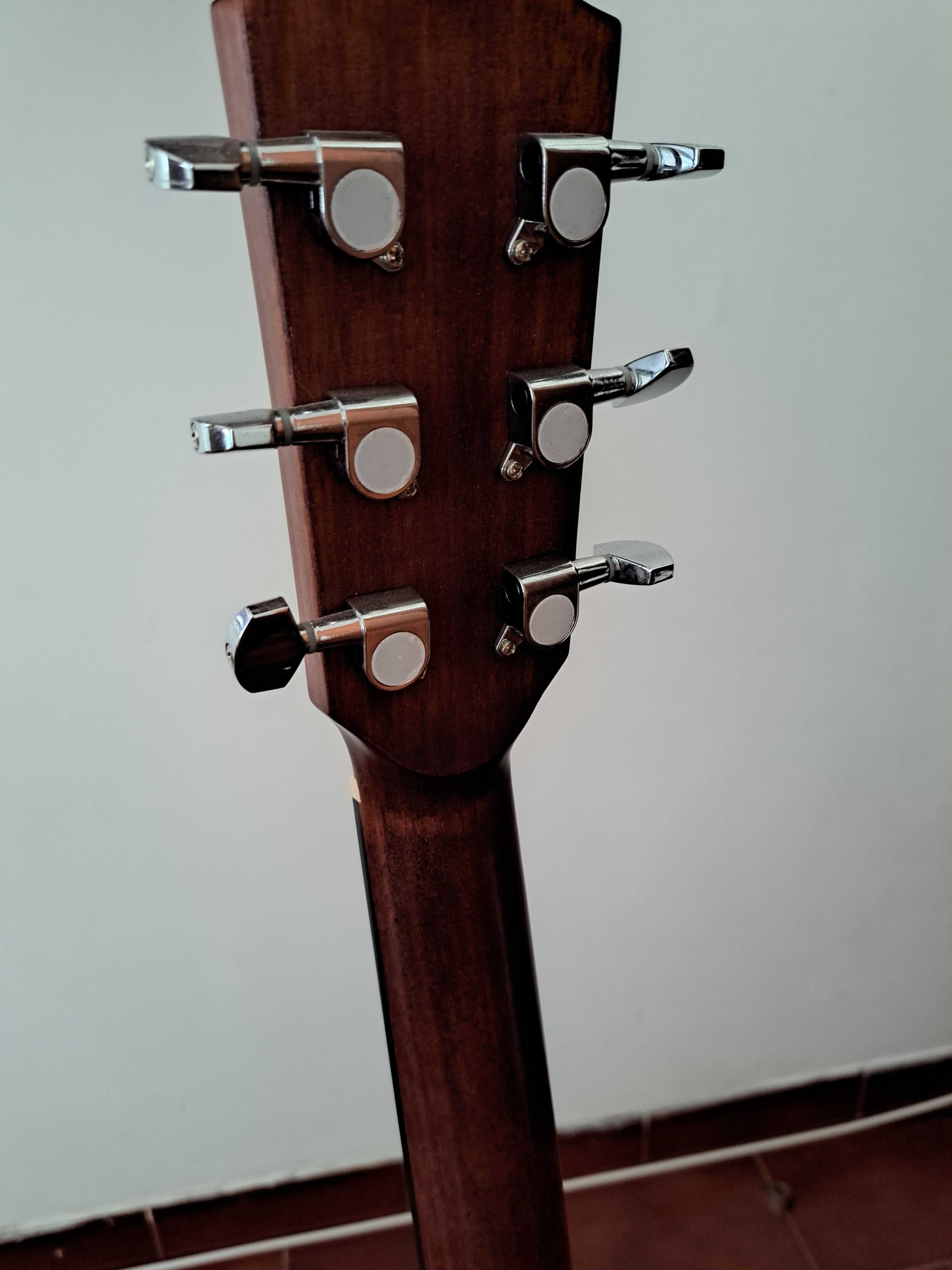 Guitarra acústica Fender modelo CC 60-S