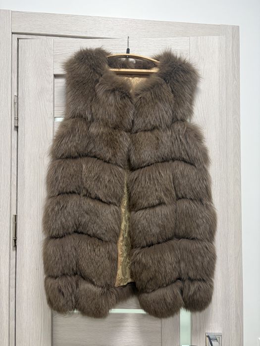 Жилетка з натурального песця (S), натуральне хутро, песцовая жилетка