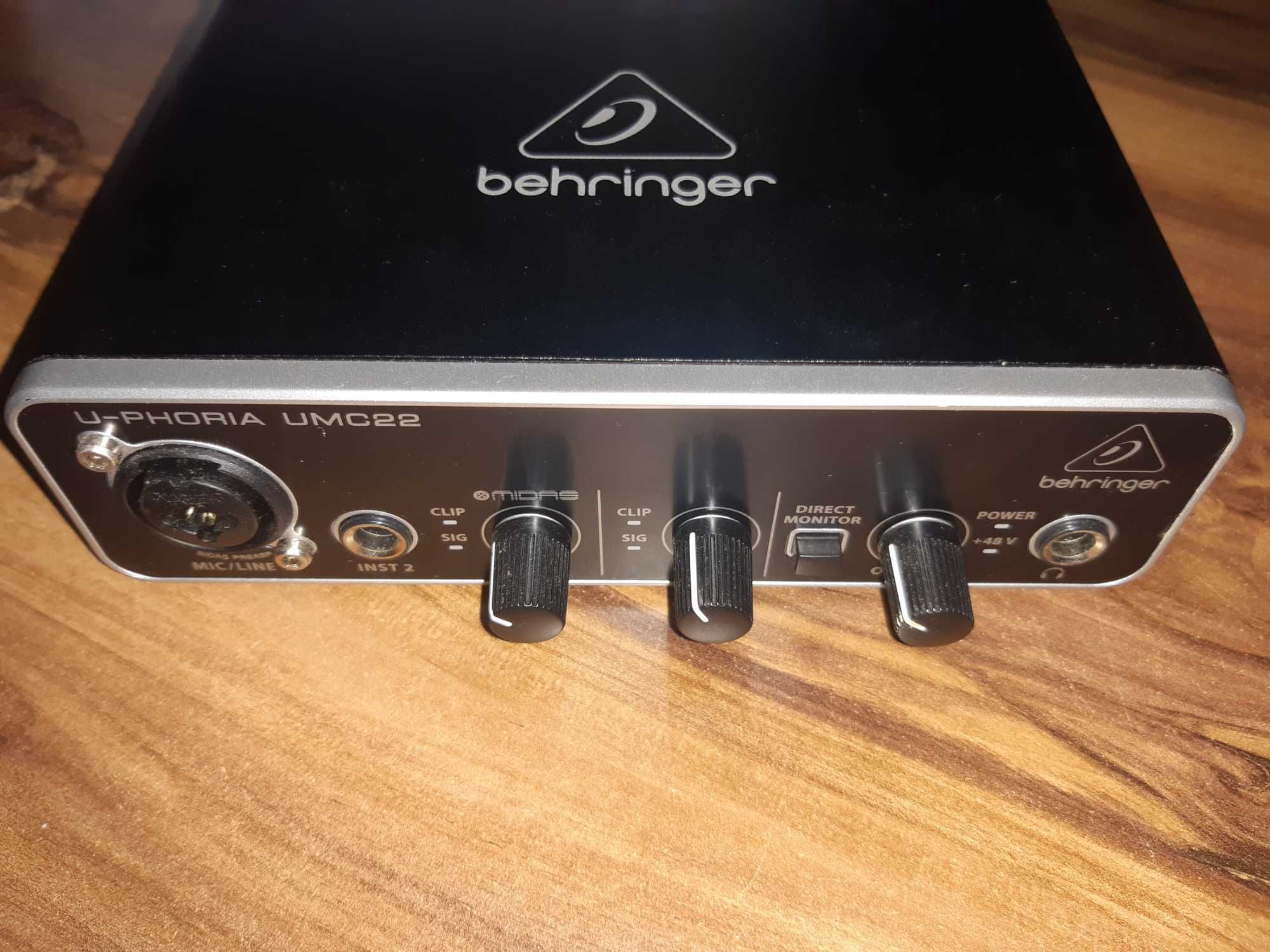 Behringer UMC-22 zewnętrzna karta dźwiękowa