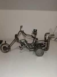 Figura metalowa motor