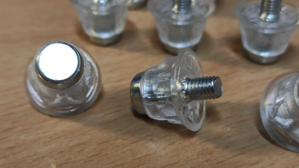 Змінні пластикові шипи для футбольних бутс + ключ Nike