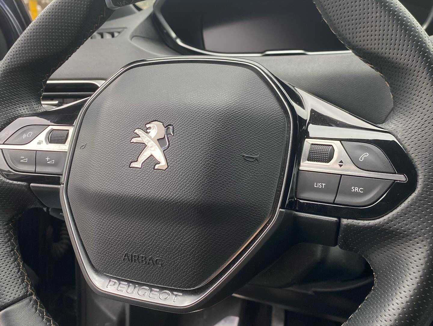 Peugeot 5008 GT Line- Excelente Estado (Gasolina)