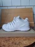 Кросівки жіночі Nike р40 шкіра