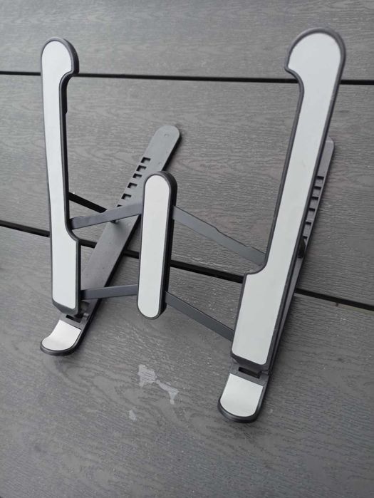 Stojak pod laptop lub tablet