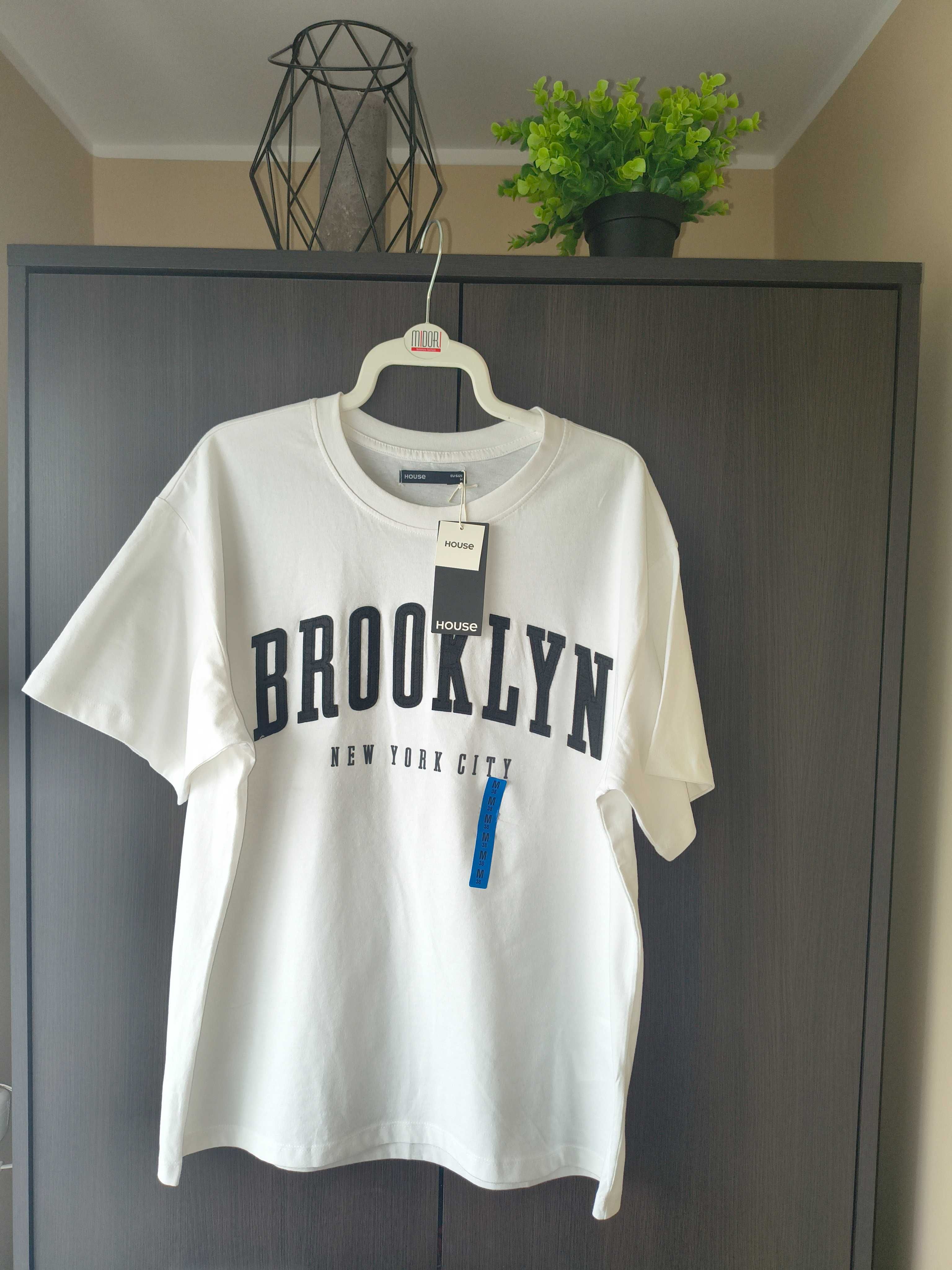 Biała koszulka t-shirt z nadrukiem Brooklyn House rozm. M nowa z metką