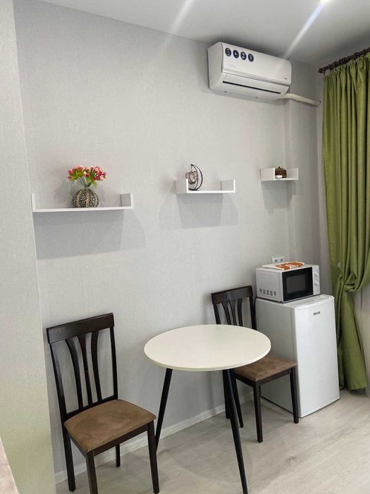 Сахарова/Бочарова, квартира в новом доме на 2 эт, балкон, охрана