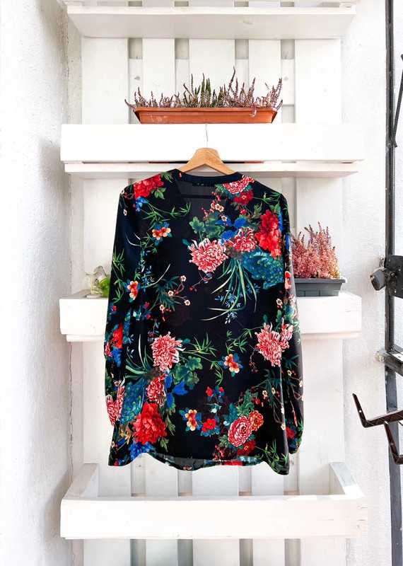 Czarna bluzka koszulowa w kwiaty kwiatowy wzór George 40