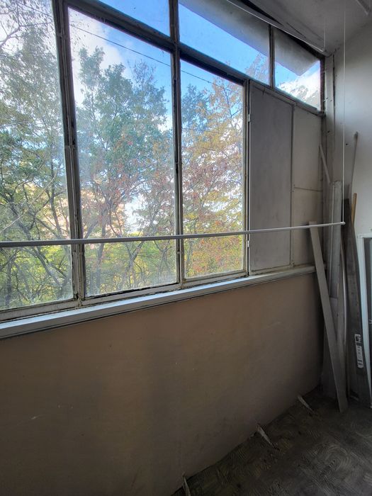 Продам  3 х комн.кв .Хортицкой  / 2 этаж  / квартира с ремонтом