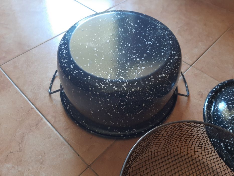 Panela fritadeira esmaltada 25cm de diâmetro