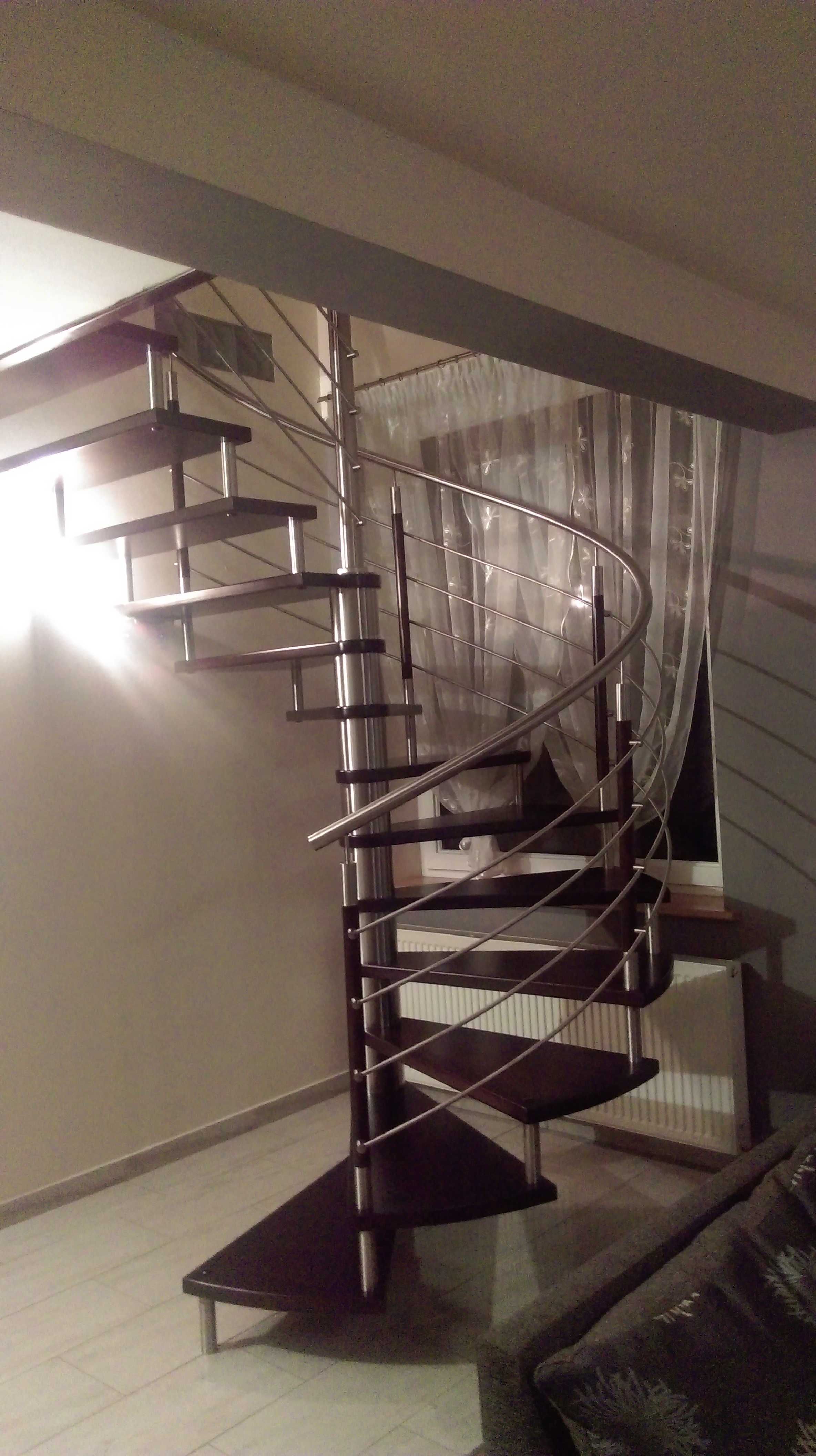 Balustrady,bramy,schody,zadaszenia-stal nierdzewna,czarna i aluminium