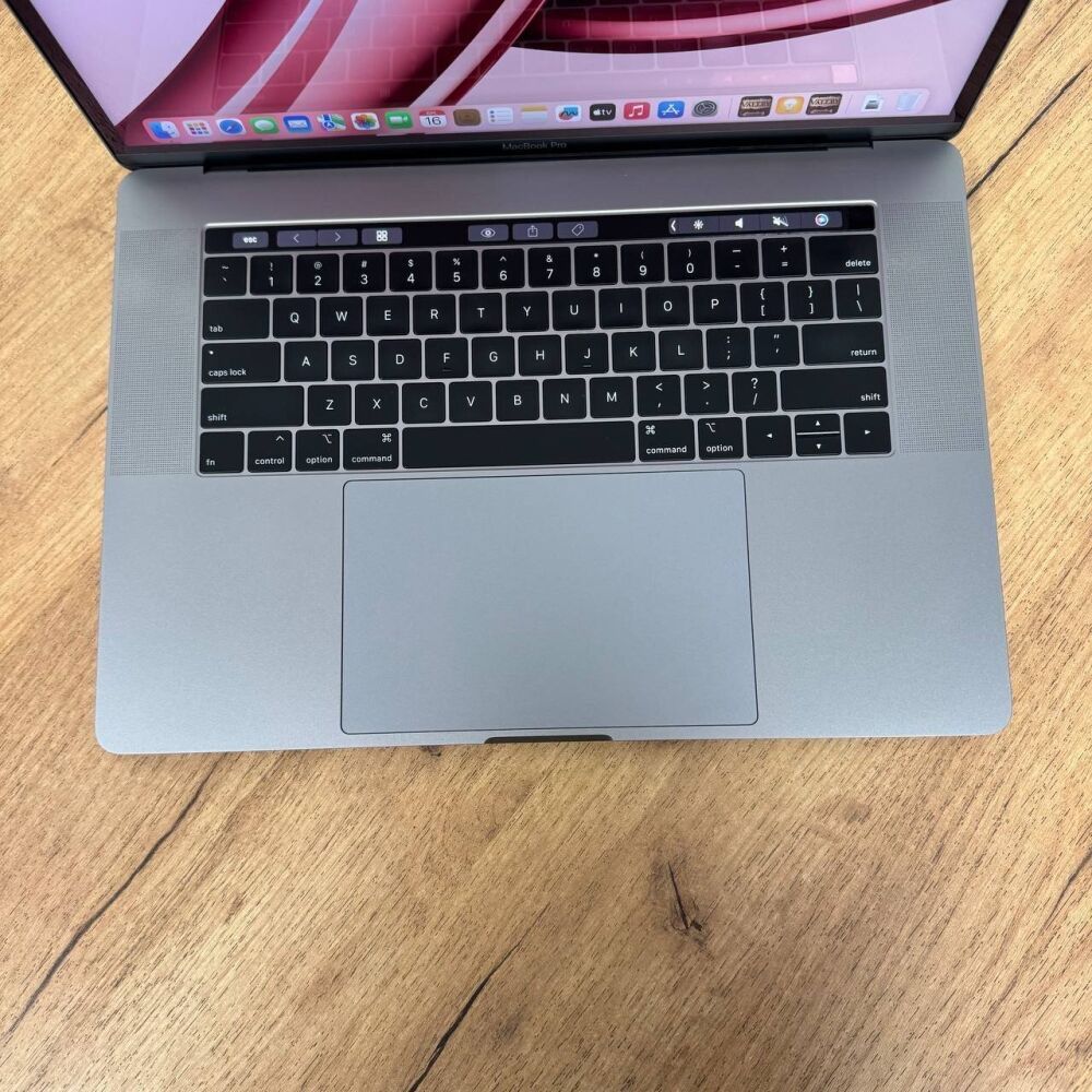 Ноутбук Macbook Pro 16’ 2019 (i7, 32/512, AMD Radeon 5300x)