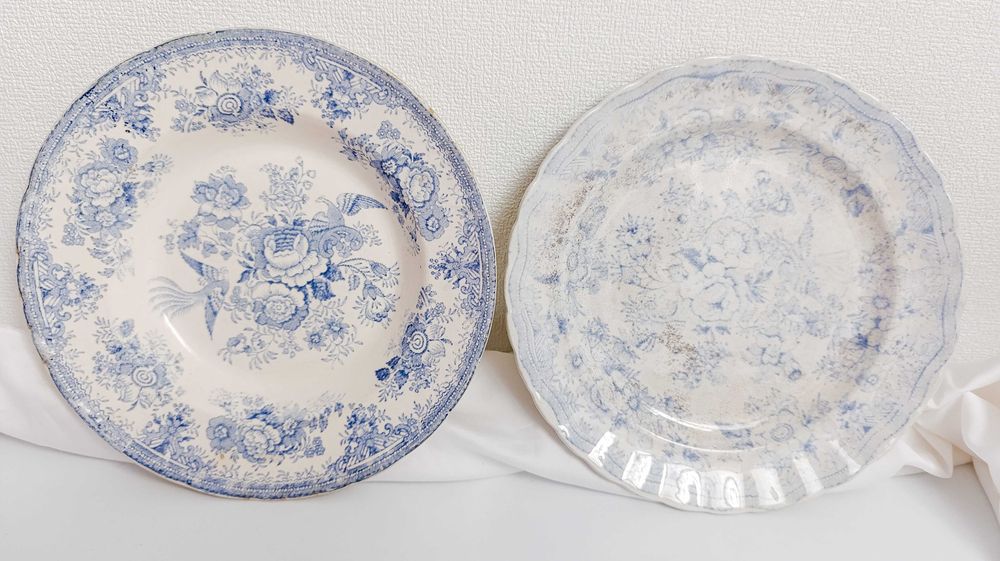 2 Pratos Antigos Azuis