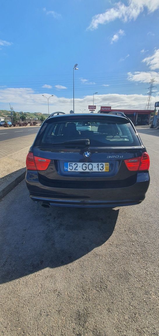 BMW 320d turing.