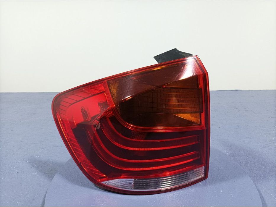 BMW X1 E84 LAMPA TYŁ TYLNA LEWA 2990109