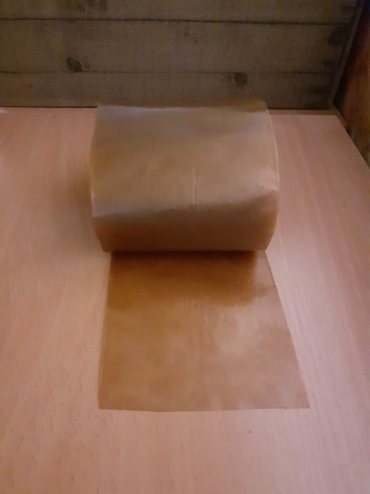 Osłonka białkowa karmel fi 100 mm. 5 m bieżących.