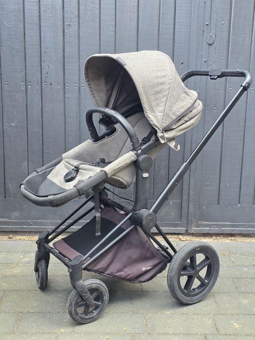 Cybex Priam 2.0. Spacerówka  z gondolą