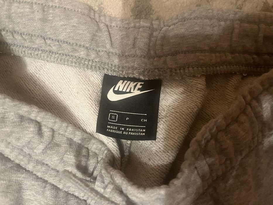 Штани Nike гарний стан