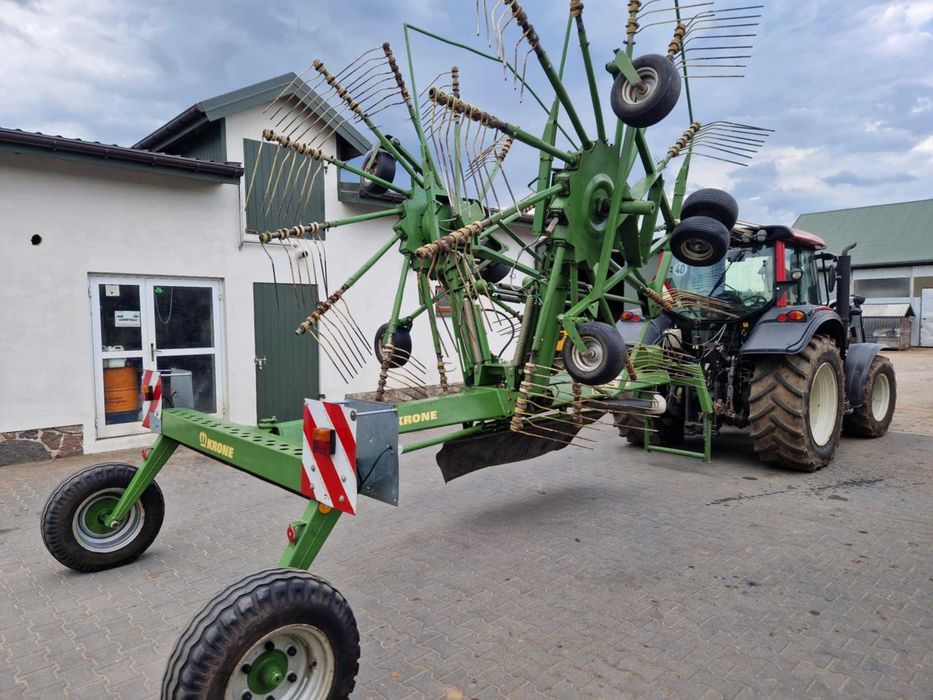 Zgrabiarka dwukaruzelowa krone KS 6.81-7.61 DUO, swadro nie pottinger