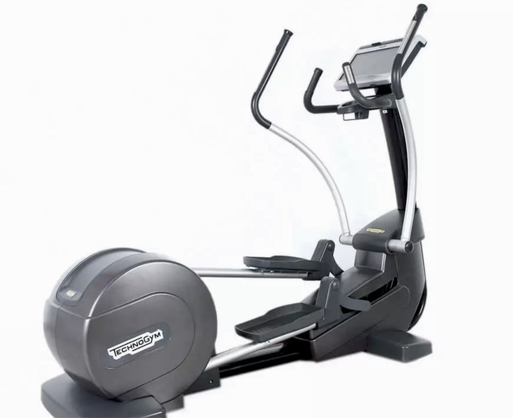 Technogym Synchro New Excite 700 eliptical orbitrek maszyna eliptyczna