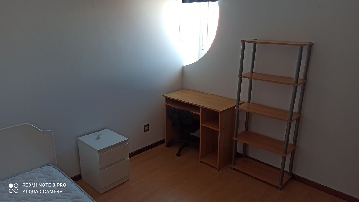 Quarto para rapariga estudante perto da Universidade de Aveiro