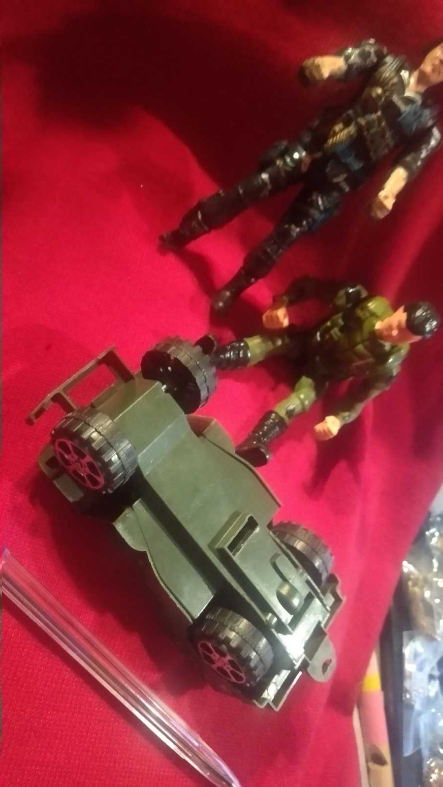 игрушка 2 солдата и военная машинка джип 14см высота пластик набором