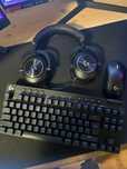Mam na sprzedaż zestaw gamingowy z firmy LOGITECH