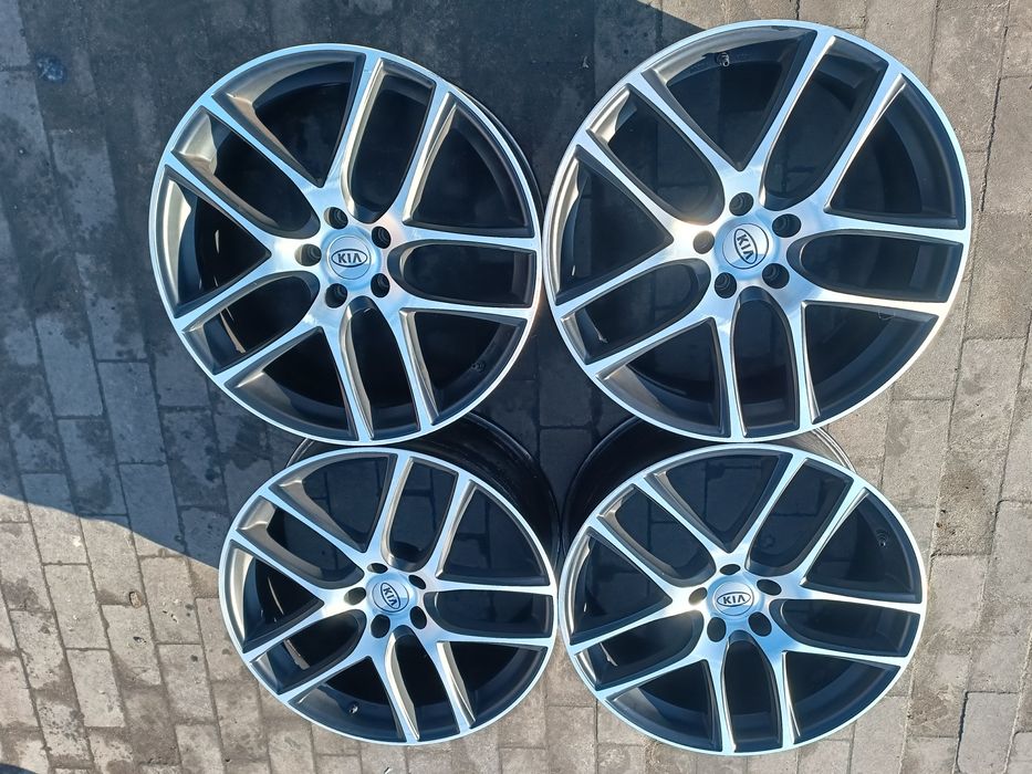Felgi Alu Kia Sportage V  5x114.3 ET42 8.5J20