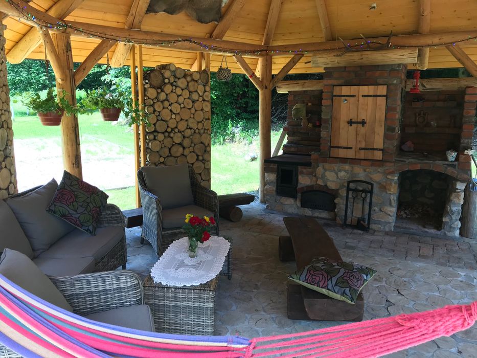 Kawalerski paniejski Leśniczówka domek stawy balia sauna w lesie