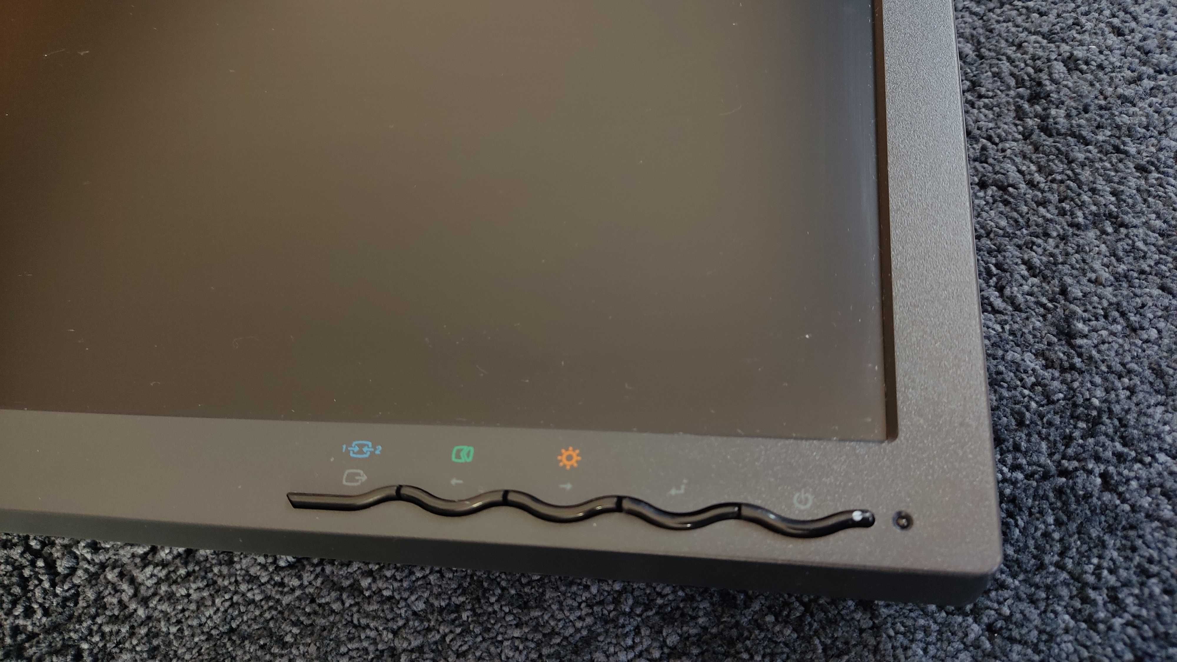 Lenovo thinkvision LT2452p
