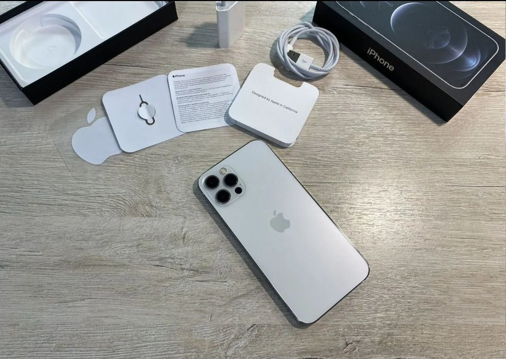Продам Iphone 12 Pro 256gb оригинал