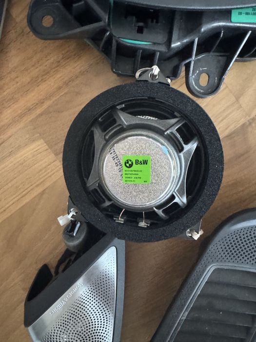 Музика комплект акустики Bowers&Wilkins BMW G30 F90 MGU ID7