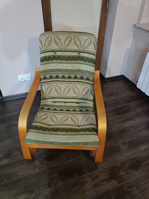 Fotele tapicerowane bujane