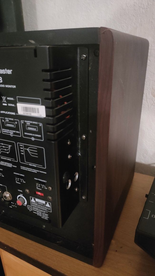 Monitor odsłuchowy Studiomaster M6B