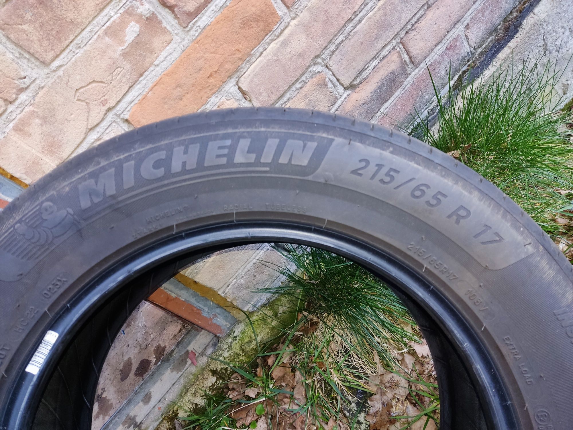 Opony Michelin 215/65R17