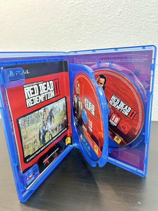 Playstation 4 + comandos + jogos