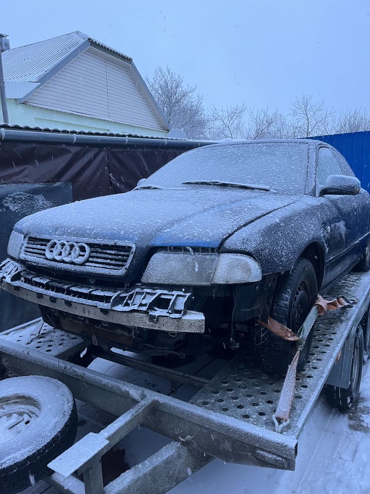 Розборка Audi A4 B5 1.6 бензин