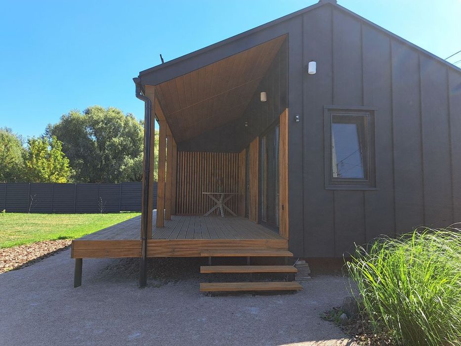 Дуже затишний будинок біля струмка для відпочинку на літо або вихідні