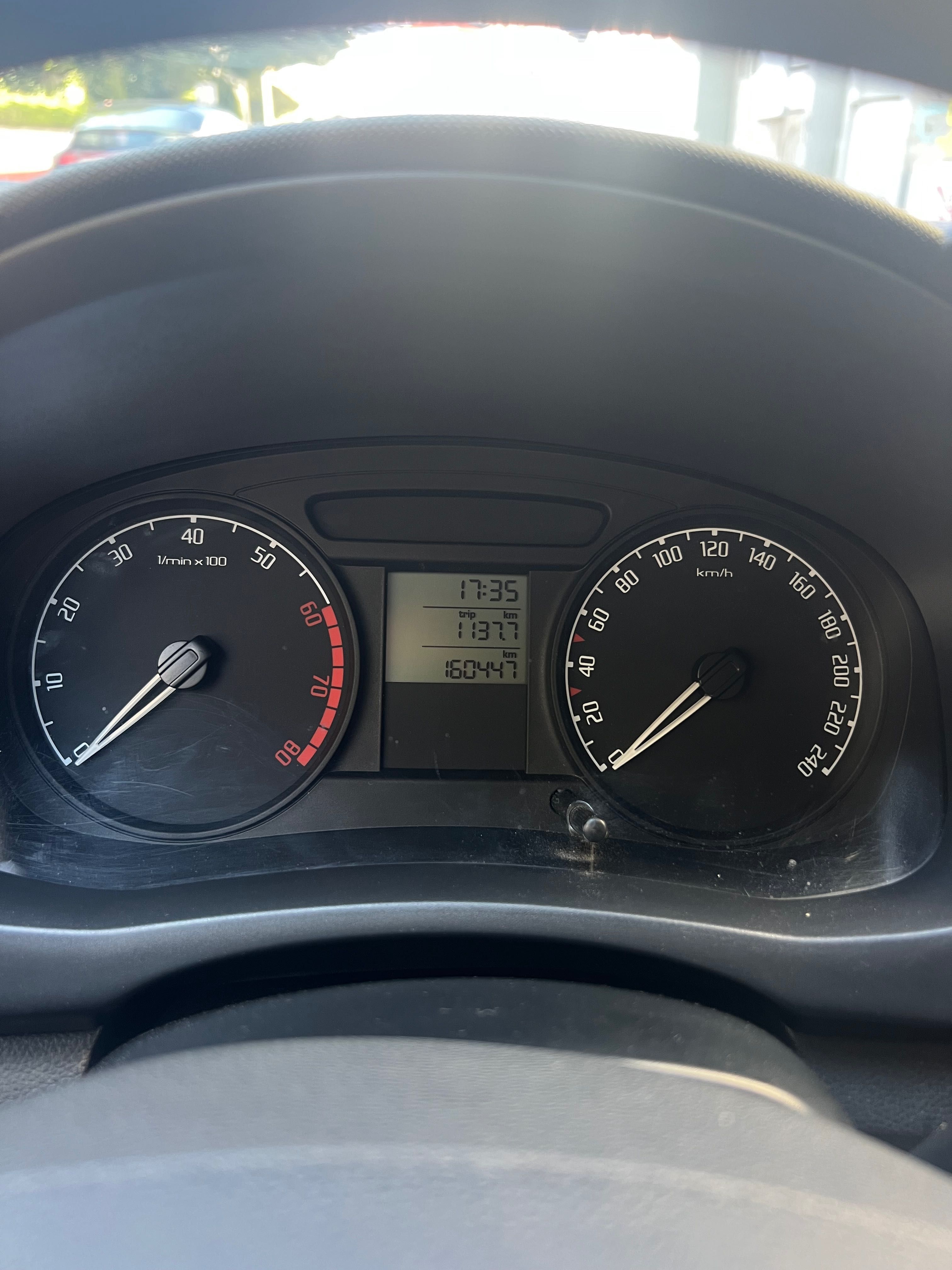 Škoda Fabia 1.2 Ambiente 2009 – Excelente estado – 160,000 km – Lisboa