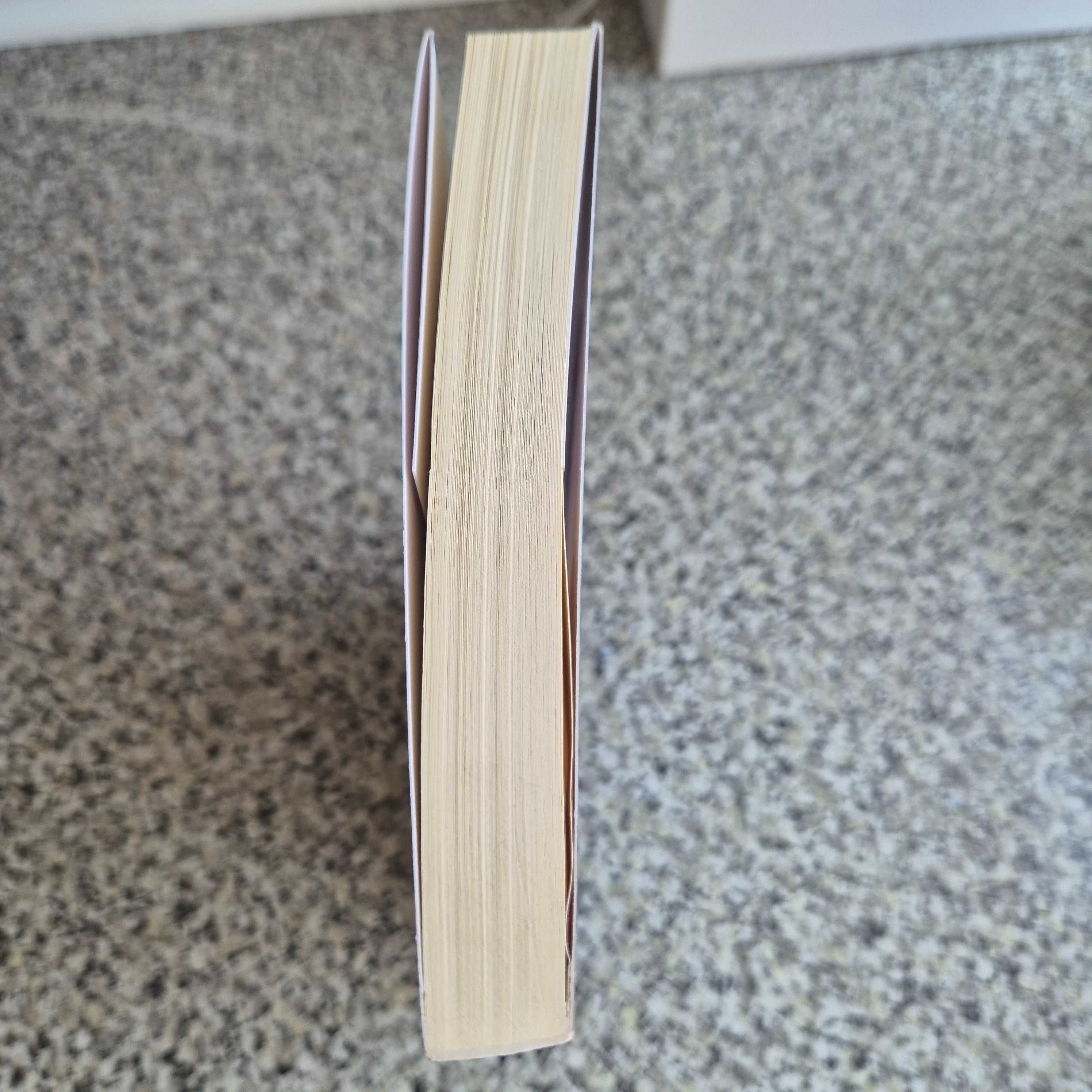 Livro totalmente Novo "Na Cama com um Highlander" de Maya Banks
