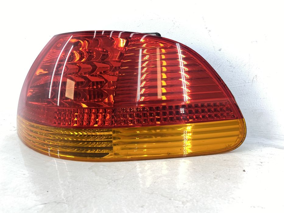 Bmw 7 E65 prawa lampa w błotnik prawy tył