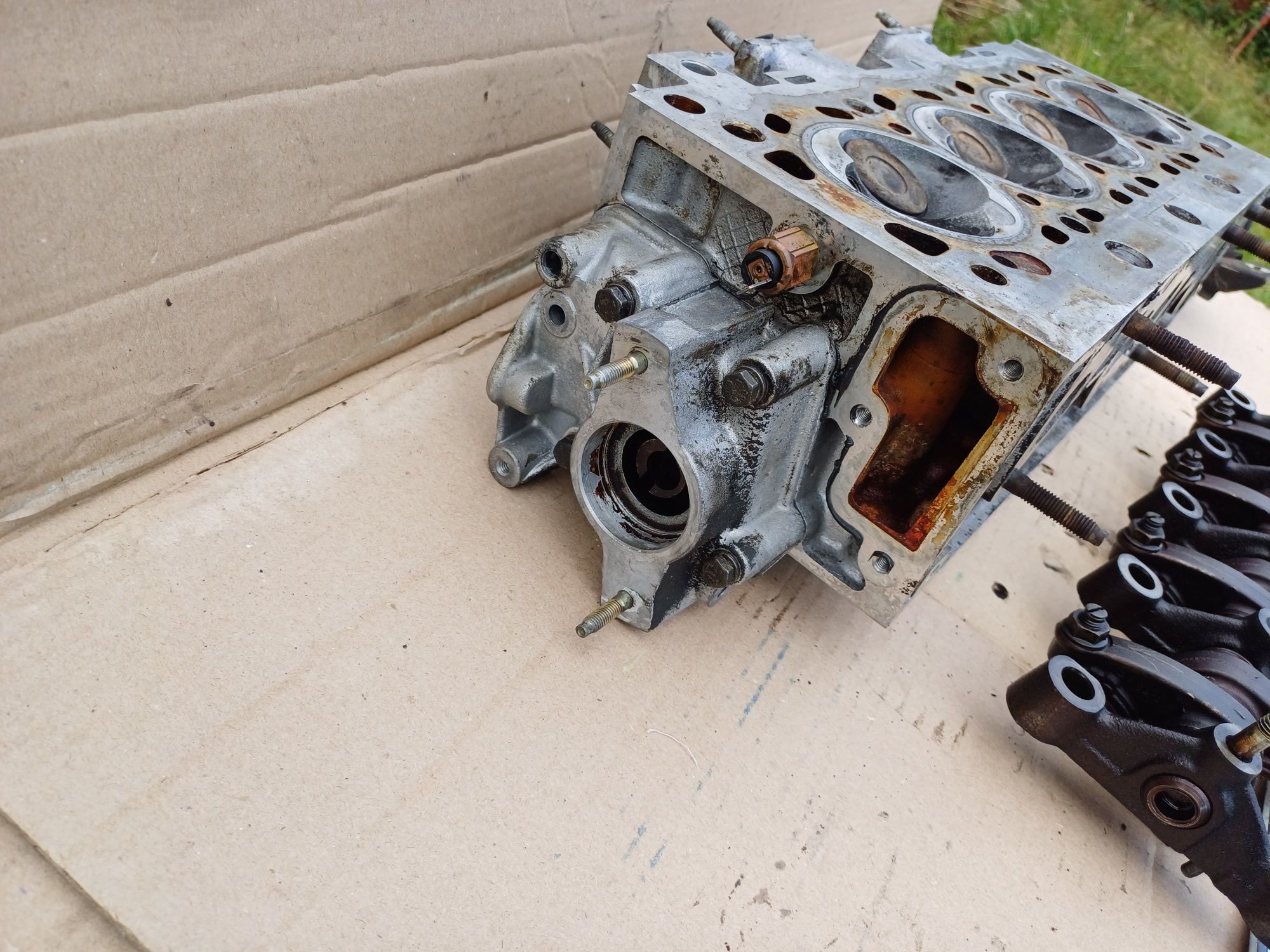 ГБЦ головка блоку циліндрів Citroen Peugeot 1.4 8V KDY 9610923210