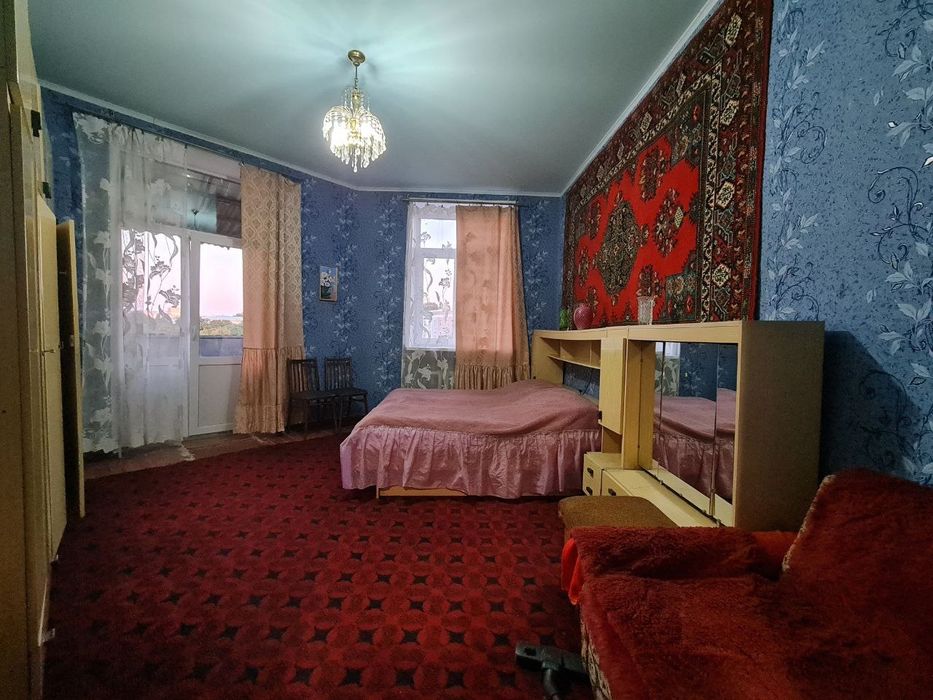 Продам 2к квартиру в центре