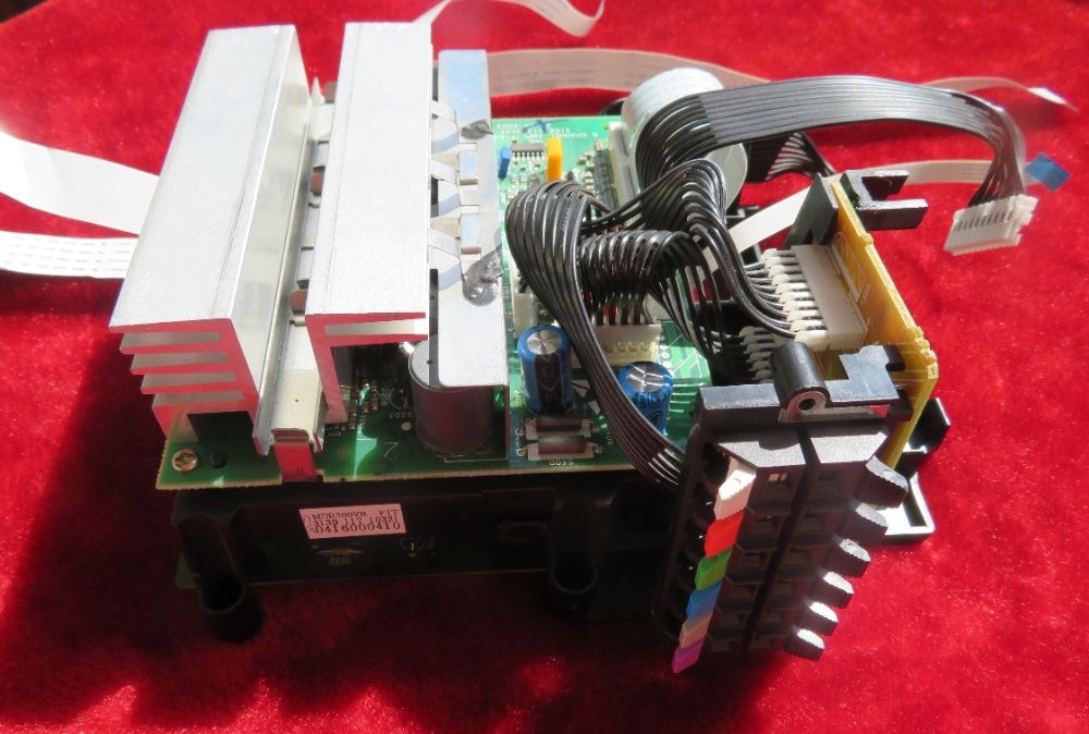 Kompletny moduł 6 channel amplifier kina domowego Philips MX5100VR