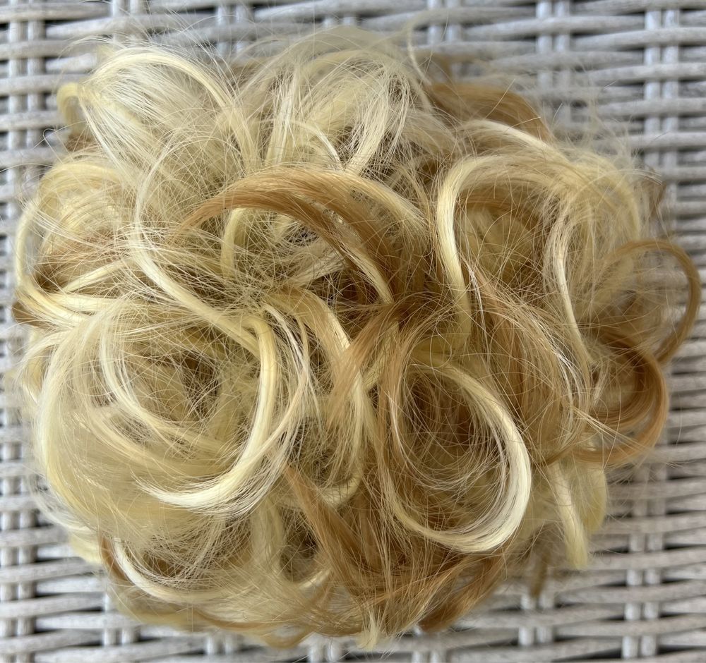 Premium Ultra włosy doczepiane, blond pasemka kok na siateczce